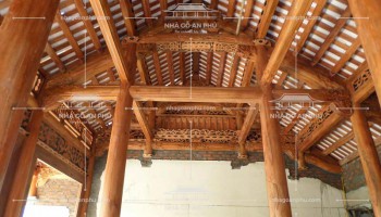 https://nhagoanphu.com/image/cache/catalog/mau-nha-go/nha-go-co-truyen/NGCT-30/nha-go-ba-gian-go-xoan-fuco-01-850x850.jpg