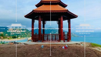 https://nhagoanphu.com/image/cache/catalog/mau-nha-go/nha-go-luc-giac/NLG-08/lam-nha-choi-go-850x850.jpg